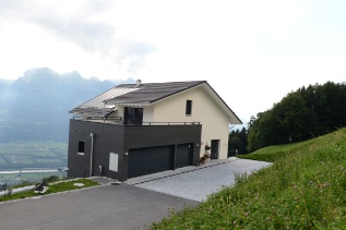 Mein Frisörsalon befindet sich in unserem Haus an der Lavadinastrasse 85, Triesenberg